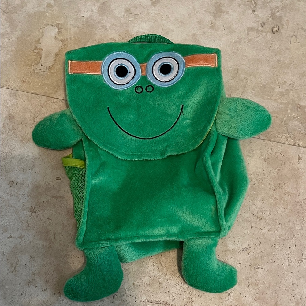 Frog Backpack w/handle and side pocket (Tiny Tillia)